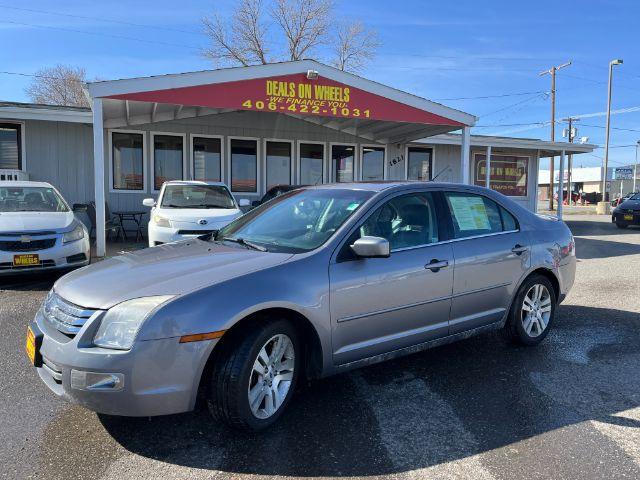 2007 Ford Fusion V6 SEL AWD (3FAHP021X7R) with an 3.0L V6 DOHC 24V engine, located at 1821 N Montana Ave., Helena, MT, 59601, 46.603447, -112.022781 - Photo #0