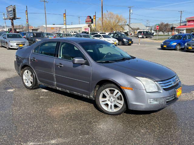 2007 Ford Fusion V6 SEL AWD (3FAHP021X7R) with an 3.0L V6 DOHC 24V engine, located at 1821 N Montana Ave., Helena, MT, 59601, 46.603447, -112.022781 - Photo #2