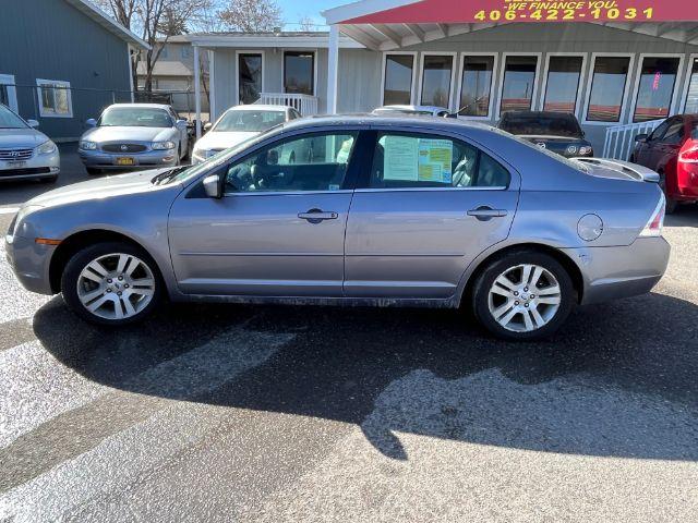 2007 Ford Fusion V6 SEL AWD (3FAHP021X7R) with an 3.0L V6 DOHC 24V engine, located at 1821 N Montana Ave., Helena, MT, 59601, 46.603447, -112.022781 - Photo #5