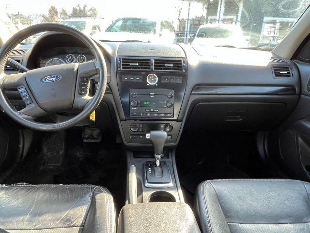 2007 Ford Fusion V6 SEL AWD (3FAHP021X7R) with an 3.0L V6 DOHC 24V engine, located at 1821 N Montana Ave., Helena, MT, 59601, 46.603447, -112.022781 - Photo #8