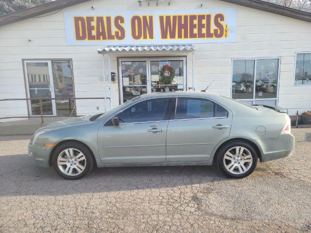 2008 Ford Fusion V6 SEL AWD (3FAHP02108R) with an 3.0L V6 DOHC 24V engine, located at 1800 West Broadway, Missoula, 59808, (406) 543-1986, 46.881348, -114.023628 - Photo #5