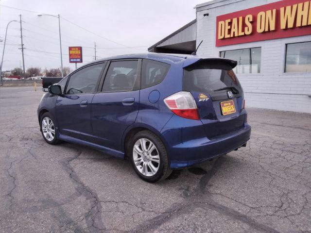 2009 Honda Fit Sport 5-Speed MT (JHMGE87409S) with an 1.5L L4 SOHC 16V engine, 5-Speed Manual transmission, located at 4047 Montana Ave., Billings, MT, 59101, 45.770847, -108.529800 - Photo #7