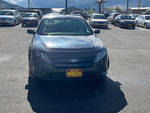 2010 Ford Fusion SE (3FAHP0HA4AR) with an 2.5L L4 DOHC 16V engine, located at 1821 N Montana Ave., Helena, MT, 59601, 46.603447, -112.022781 - Photo #1