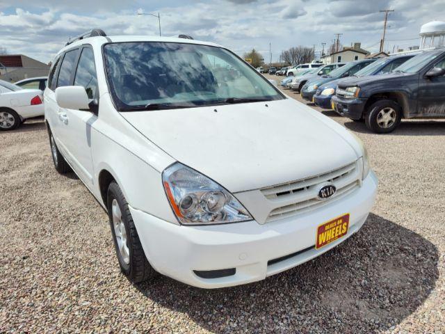 2008 Clear White Kia Sedona LX LWB (KNDMB233686) with an 3.8L V6 DOHC 24V engine, 5-Speed Automatic transmission, located at 4801 10th Ave S,, Great Falls, MT, 59405, 0.000000, 0.000000 - Photo #6