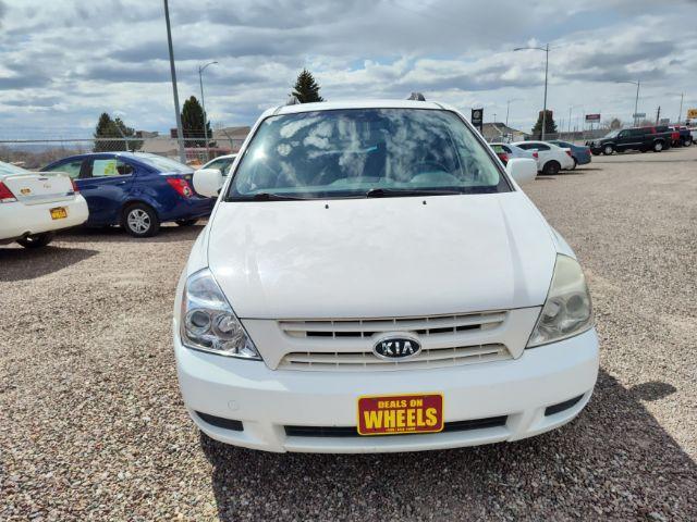 2008 Clear White Kia Sedona LX LWB (KNDMB233686) with an 3.8L V6 DOHC 24V engine, 5-Speed Automatic transmission, located at 4801 10th Ave S,, Great Falls, MT, 59405, 0.000000, 0.000000 - Photo #7