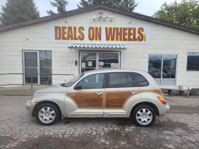 2005 Chrysler PT Cruiser Limited Edition (3C8FY68B35T) with an 2.4L L4 DOHC 16V engine, located at 1800 West Broadway, Missoula, 59808, (406) 543-1986, 46.881348, -114.023628 - Photo #5