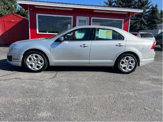 2010 Ford Fusion SE (3FAHP0HA9AR) with an 2.5L L4 DOHC 16V engine, located at 601 E. Idaho St., Kalispell, MT, 59901, 48.203983, -114.308662 - Photo #1