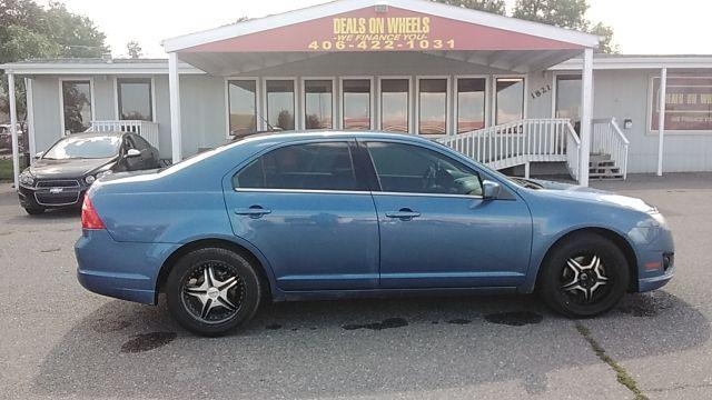 2010 Ford Fusion SE (3FAHP0HA3AR) with an 2.5L L4 DOHC 16V engine, located at 1821 N Montana Ave., Helena, MT, 59601, 0.000000, 0.000000 - Photo #3