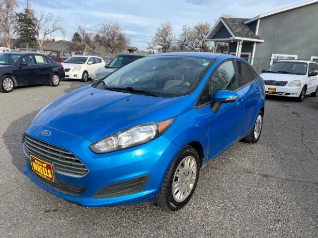2015 Ford Fiesta SE Sedan (3FADP4BE9FM) with an 1.0L L3 engine, located at 1821 N Montana Ave., Helena, MT, 59601, 46.603447, -112.022781 - Photo #1