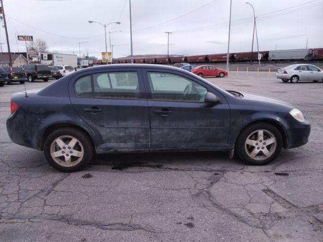 2009 Kia Rio Base (KNADE223296) with an 1.6L L4 DOHC 16V engine, 5-Speed Manual transmission, located at 4047 Montana Ave., Billings, MT, 59101, 45.770847, -108.529800 - Photo #4
