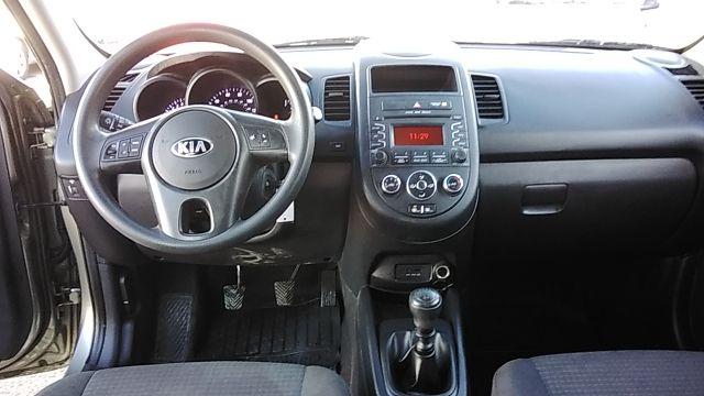 2013 Kia Soul Base (KNDJT2A59D7) with an 1.6L L4 DOHC 16V engine, 5-Speed Manual transmission, located at 1821 N Montana Ave., Helena, MT, 59601, 0.000000, 0.000000 - Photo #9