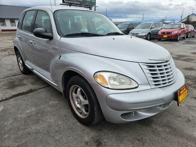 2005 Chrysler PT Cruiser Touring Edition (3C4FY58B85T) with an 2.4L L4 DOHC 16V engine, located at 601 E. Idaho St., Kalispell, MT, 59901, (406) 300-4664, 0.000000, 0.000000 - Photo #6