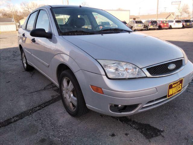 2007 Ford Focus ZX4 SES (1FAHP34NX7W) with an 2.0L L4 DOHC 16V engine, located at 4047 Montana Ave., Billings, MT, 59101, 45.770847, -108.529800 - Photo #2