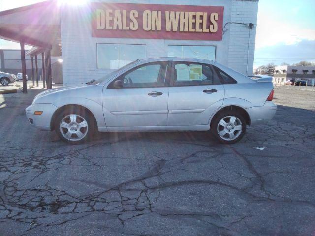 2007 Ford Focus ZX4 SES (1FAHP34NX7W) with an 2.0L L4 DOHC 16V engine, located at 4047 Montana Ave., Billings, MT, 59101, 45.770847, -108.529800 - Photo #7