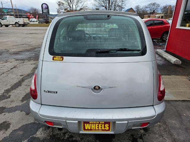2009 Chrysler PT Cruiser Base (3A8FY48989T) with an 2.4L L4 DOHC 16V engine, located at 601 E. Idaho St., Kalispell, MT, 59901, 48.203983, -114.308662 - Photo #3
