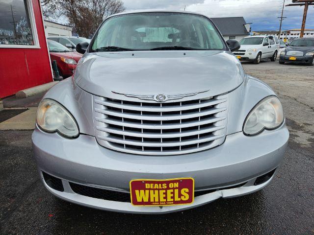 2009 Chrysler PT Cruiser Base (3A8FY48989T) with an 2.4L L4 DOHC 16V engine, located at 601 E. Idaho St., Kalispell, MT, 59901, (406) 300-4664, 0.000000, 0.000000 - Photo #7