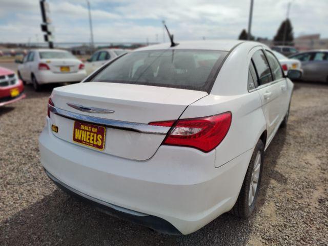 2013 Chrysler 200 Touring (1C3CCBBB3DN) with an 2.4L L4 DOHC 16V engine, 6-Speed Automatic transmission, located at 4801 10th Ave S,, Great Falls, MT, 59405, 0.000000, 0.000000 - Photo #4