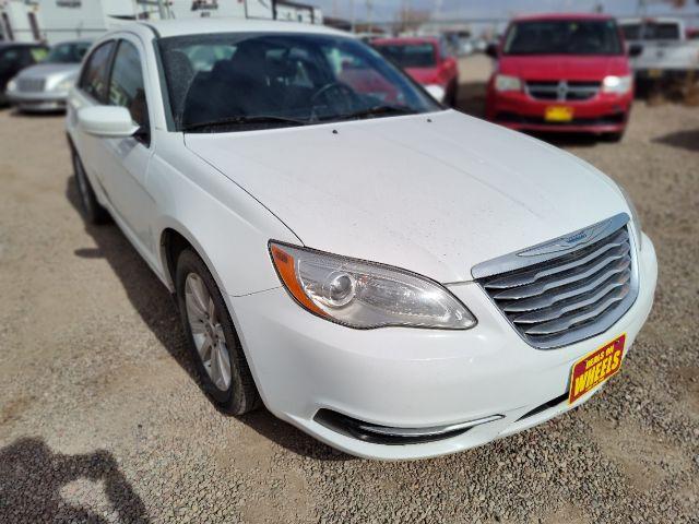 2013 Chrysler 200 Touring (1C3CCBBB3DN) with an 2.4L L4 DOHC 16V engine, 6-Speed Automatic transmission, located at 4801 10th Ave S,, Great Falls, MT, 59405, 0.000000, 0.000000 - Photo #6