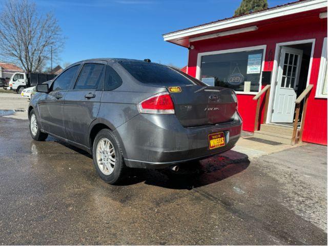 2011 Ford Focus SE Sedan (1FAHP3FN1BW) with an 2.0L L4 DOHC 16V engine, located at 601 E. Idaho St., Kalispell, MT, 59901, 0.000000, 0.000000 - Photo #2