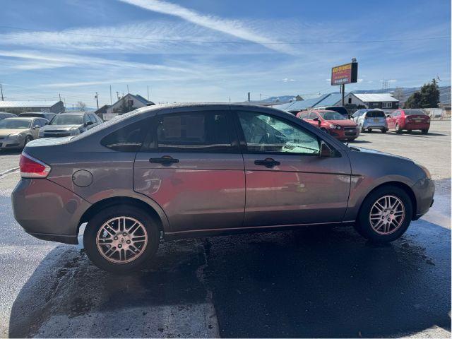 2011 Ford Focus SE Sedan (1FAHP3FN1BW) with an 2.0L L4 DOHC 16V engine, located at 601 E. Idaho St., Kalispell, MT, 59901, 48.203983, -114.308662 - Photo #5