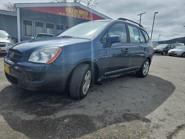 2009 Kia Rondo LX (KNAFG529097) with an 2.4L L4 DOHC 16V engine, 4-Speed Automatic transmission, located at 1821 N Montana Ave., Helena, MT, 59601, 46.603447, -112.022781 - Photo #0