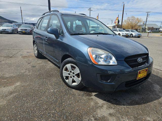 2009 Kia Rondo LX (KNAFG529097) with an 2.4L L4 DOHC 16V engine, 4-Speed Automatic transmission, located at 1821 N Montana Ave., Helena, MT, 59601, 46.603447, -112.022781 - Photo #1