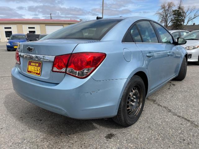 2011 Chevrolet Cruze 2LS (1G1PC5SH4B7) with an 1.8L L4 DOHC 16V FFV engine, 6-Speed Automatic transmission, located at 1821 N Montana Ave., Helena, MT, 59601, (406) 422-1031, 0.000000, 0.000000 - Photo #2