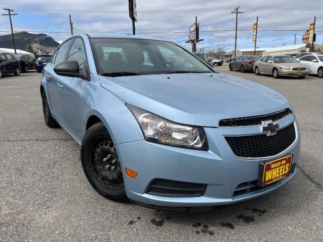2011 Chevrolet Cruze 2LS (1G1PC5SH4B7) with an 1.8L L4 DOHC 16V FFV engine, 6-Speed Automatic transmission, located at 1821 N Montana Ave., Helena, MT, 59601, 0.000000, 0.000000 - Photo #3