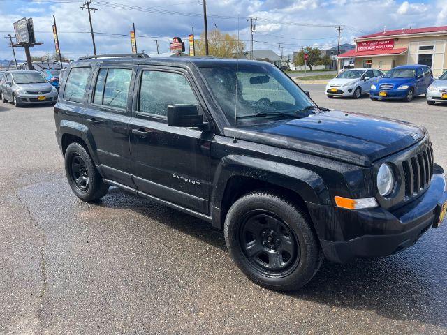 2016 Jeep Patriot Sport 2WD (1C4NJPAB7GD) with an 2.4L L4 DOHC 16V engine, located at 1821 N Montana Ave., Helena, MT, 59601, 46.603447, -112.022781 - Photo #2