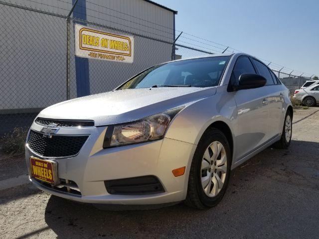 photo of 2014 Chevrolet Cruze LS Manual