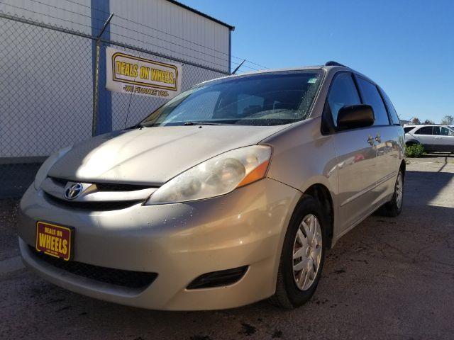 photo of 2008 Toyota Sienna CE FWD 8-Passenger