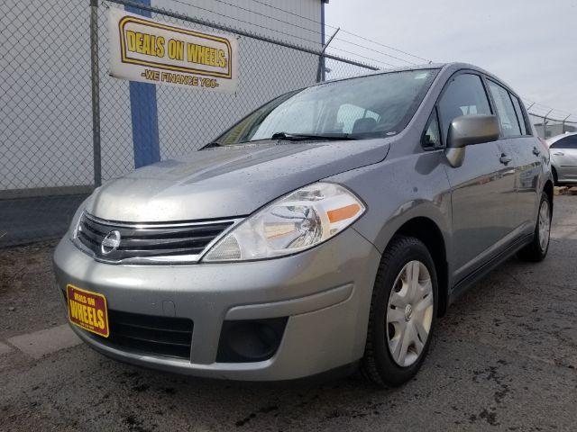 2011 Nissan Versa 1.8 S Hatchback